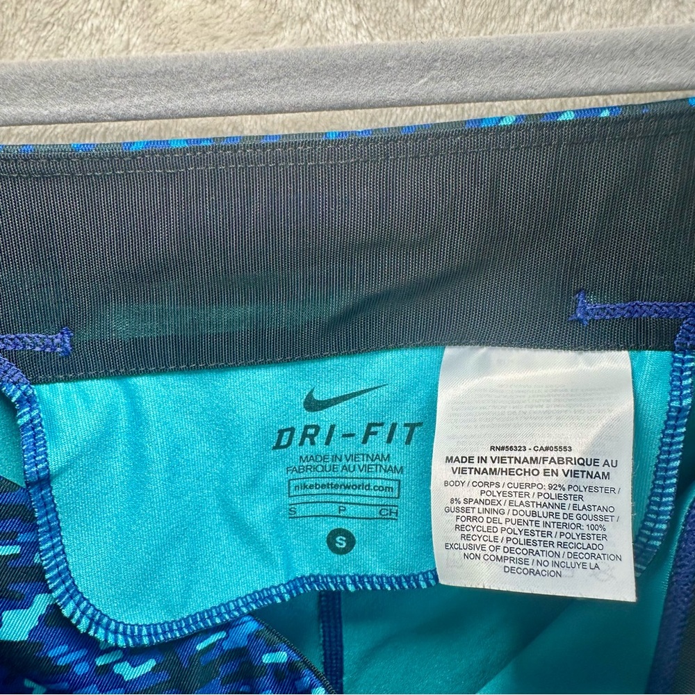 Women's Nike Dri-Fit Blue And Black Leggings Size Small EUC - Picture 4 of 4